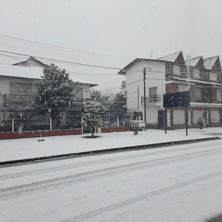 Hotel Luz De Luna El Bolson Bagian luar foto